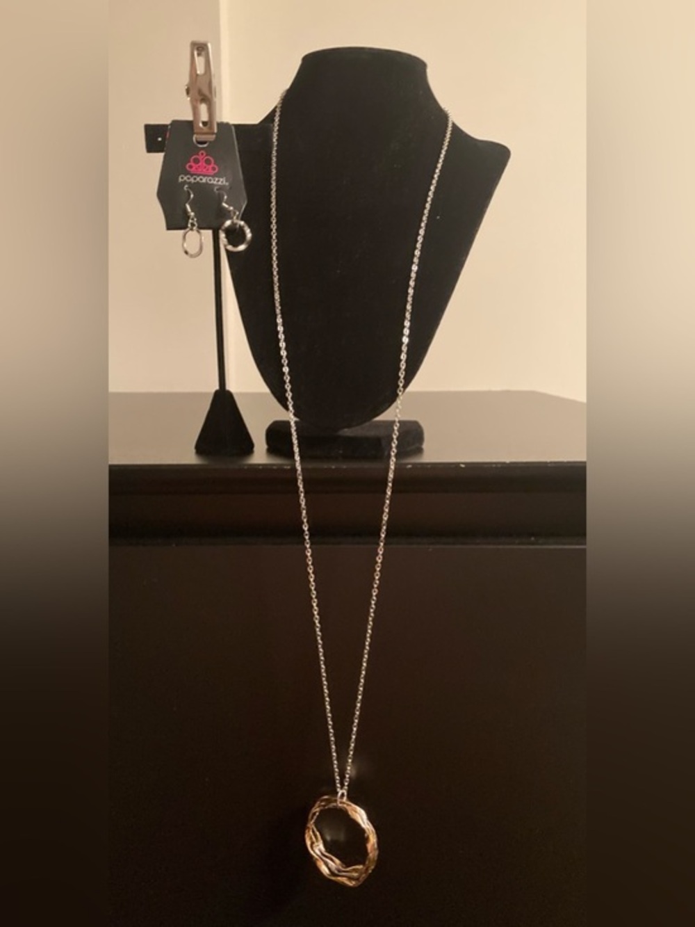 paparazzi Silver Double-Layer Pendant Necklace with earrings